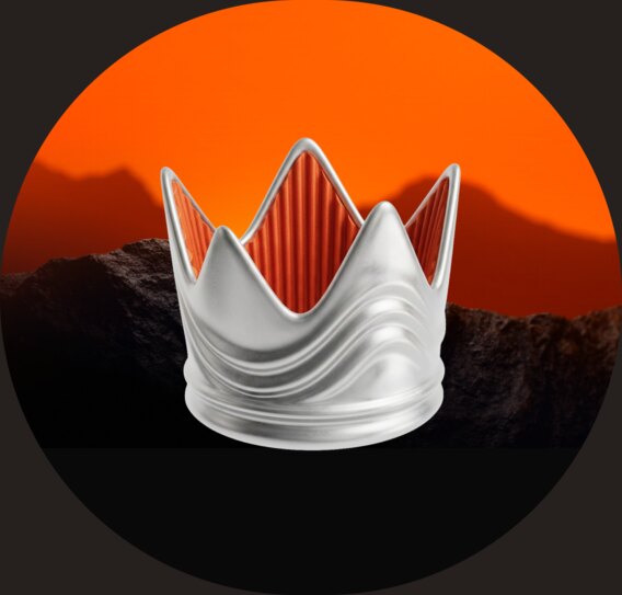 Golden crown representing VIP trading conditions